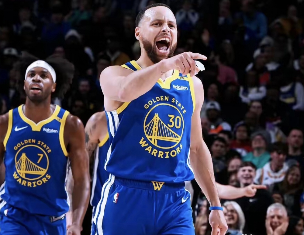 乐宝体育官方网站-勇士横扫对手，库里杜兰特再掀新篇章(勇士库里和杜兰特谁是老大)